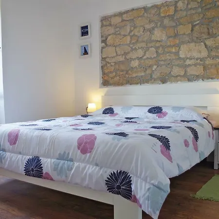 Apartment Alba 2+2 Few Steps From Sea In
